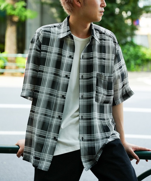 RATTLE TRAP(ラトルトラップ)の「ヴィンテージライク シアーレギュラーカラー半袖 チェックシャツ(シャツ/ブラウス・メンズ・ホワイト系その他/ブラック系その他・S/M/L/LL)」の1枚目の写真