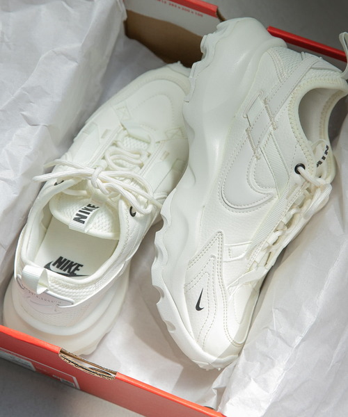 NIKE ナイキウィメンズTC7900（スニーカー）｜NIKE（ナイキ）の