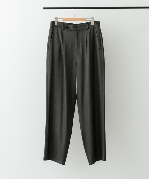 ITEMS URBANRESEARCH（アイテムズ アーバンリサーチ）の「Iridescent Wide Trousers（その他パンツ・メンズ・ブラック/ベージュ/ネイビー・MEDIUM/LARGE）」の19枚目の写真