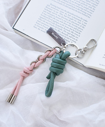 Beau're（ヴュレ）の「【WEB限定】【BEAURE/ヴュレ】ノットチャーム（キーホルダー）」