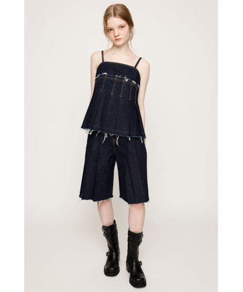SLY(スライ)の「PLEATS DENIM CAMI TOPS プリーツ デニム キャミ トップス(キャミソール・レディース・ブルー/ライトブルー・FREE)」の20枚目の写真