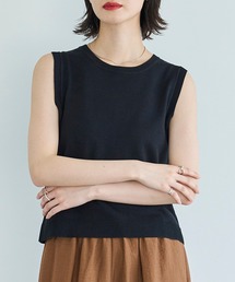 ノースリーブショートニット