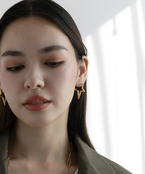 abaskdesign(アバスクデザイン)の「金属アレルギー対応 シャープスターピアス(ピアス(両耳用)・レディース・シルバー/ゴールド・FREE)」の3枚目の写真