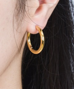 ■日本未入荷・送料込■ Tom Wood Ear Cuff Thick Gold ピアス 101298-1.Bao.Ear.Cuff.Medium.