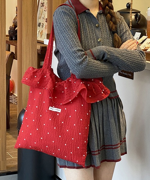 florist（フローリスト）の「ラッフルフリルミニフラワートートバッグ / A4収納（トートバッグ・レディース・レッド/ホワイト/ブラック・FREE）」の3枚目の写真