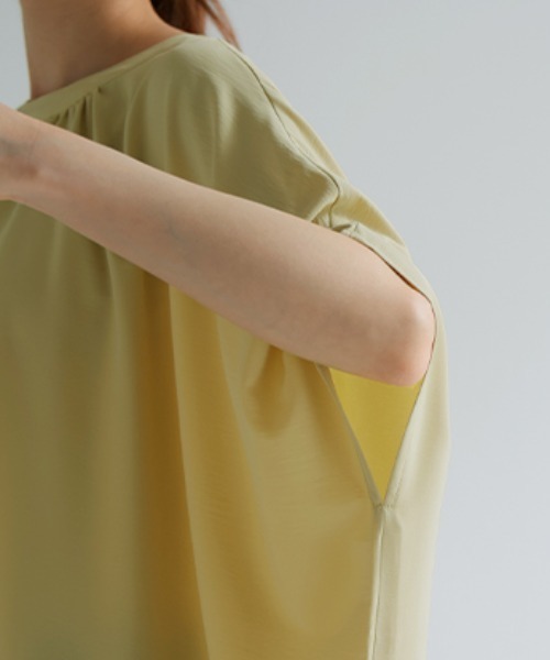HUG.U(ハグユー)の「シワになりにくい ギャザーブラウス(シャツ/ブラウス・レディース・グレイッシュベージュ/ブラック/ライトブルー/ホワイト/レモンイエロー・FREE)」の8枚目の写真