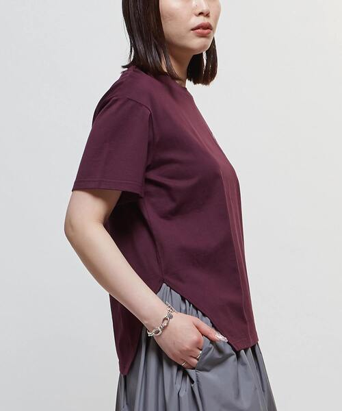 CONVERSE TOKYO（コンバーストウキョウ）の「ASYMMETRY EMBROIDERY LOGO TEE（Tシャツ/カットソー・レディース・ミント/チャコールグレー/ホワイト・FREE）」の21枚目の写真
