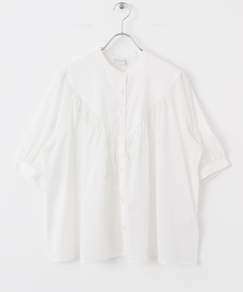 URBAN RESEARCH DOORS（アーバンリサーチドアーズ）の「コットンボイルV切替ギャザーブラウス（シャツ/ブラウス・レディース・ブラック/オフホワイト/ブルー/グリーン・MEDIUM）」の8枚目の写真