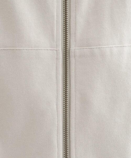 tk.TAKEO KIKUCHI（ティーケータケオキクチ）の「スタッズ ダブルZIPパーカ（パーカー・メンズ・ライトグレー/ブラック・03/02/01）」の7枚目の写真