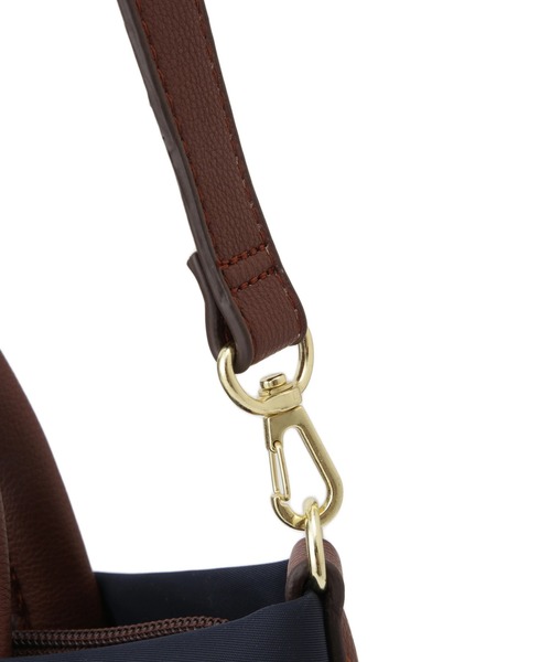 Legato Largo(レガートラルゴ)の「【Legato Largo/レガートラルゴ】肩楽ショルダーバッグ(ショルダーバッグ・レディース・ブラウン系その他3/ネイビー/ブラック/グレー・FREE)」の13枚目の写真