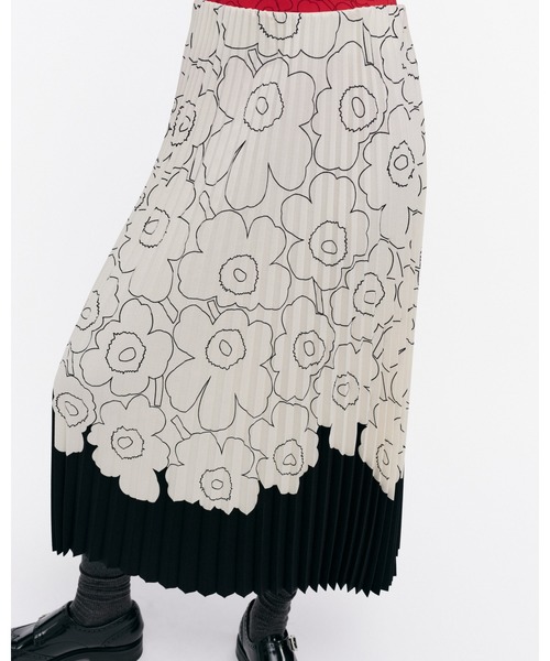 marimekko（マリメッコ）の「Piiru Piirto Unikko / skirt（スカート・レディース・ホワイト・X-SMALL/SMALL/MEDIUM/LARGE）」の4枚目の写真