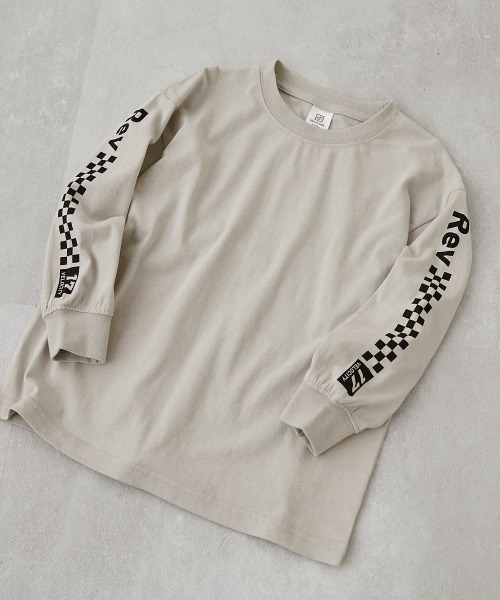 devirock（デビロック）の「綿100％ デビラボ BIGシルエット 袖プリント袖リブ 長袖Tシャツ（Tシャツ/カットソー・キッズ・ブラック系その他/ブラック系その他3/ブラック系その他5/ベージュ系その他3/ブラック系その他2/グレー系その他/イエロー系その他/ベージュ系その他/ブラック系その他4/ベージュ系その他2/ブラック系その他6/ベージュ系その他4/ブルー系その他・90cm/100cm/110cm/120cm/130cm/140cm/150cm/160cm）」の7枚目の写真