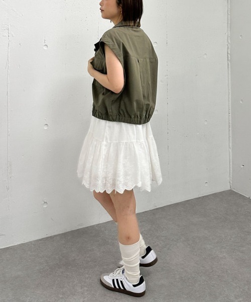 archives（アルシーヴ）の「スカラップコットンレースノースリミニワンピース（ワンピース・レディース・オフホワイト/ブラック・MEDIUM）」の16枚目の写真