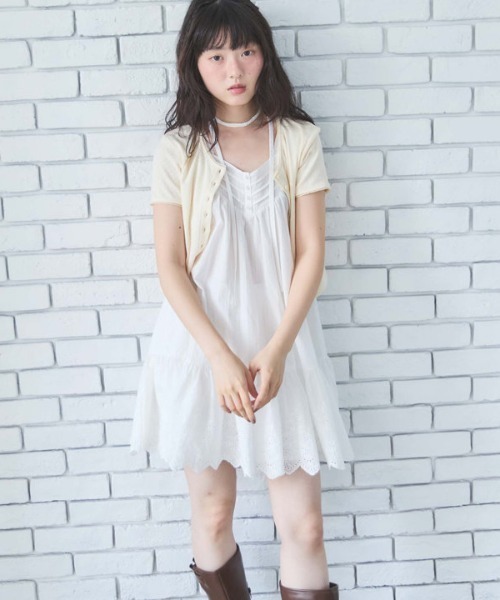 archives（アルシーヴ）の「スカラップコットンレースノースリミニワンピース（ワンピース・レディース・オフホワイト/ブラック・MEDIUM）」の9枚目の写真