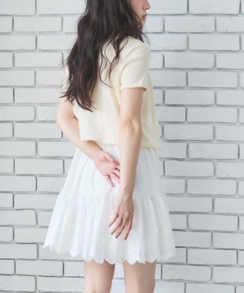 archives（アルシーヴ）の「スカラップコットンレースノースリミニワンピース（ワンピース・レディース・オフホワイト/ブラック・MEDIUM）」の6枚目の写真
