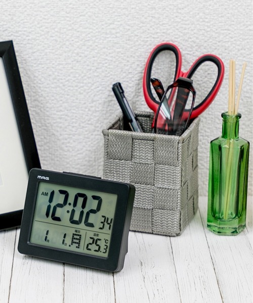 その他セレクト（ソノタセレクト）の「見やすい表示のデジタル目覚まし時計 ブリム（置時計・レディース・グレー/ブラック/ホワイト・FREE）」の9枚目の写真