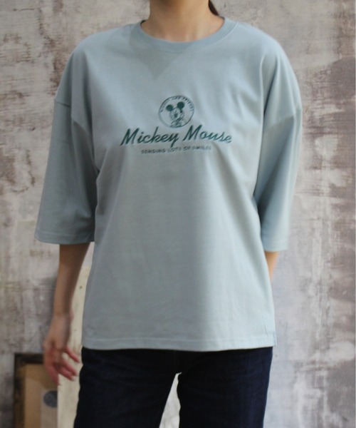 Disney(ディズニー)の「【DISNEY/ディズニー】プリント7分袖WIDEシルエットTシャツ ミッキー/ミニー/ドナルド/デイジー(Tシャツ/カットソー・レディース・ライトピンク/ライトグレー/マスタード/ミント・MEDIUM/LARGE)」の3枚目の写真
