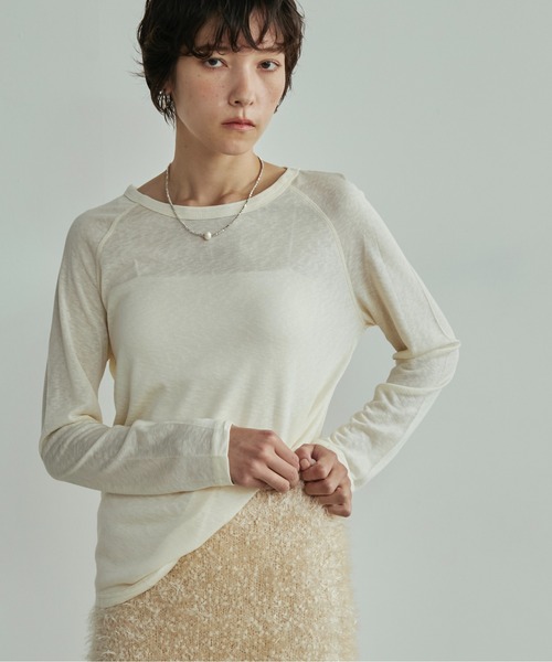 LOSCa（ロスカ）の「ラグランシアーロングT（Tシャツ/カットソー・レディース・チャコールグレー/グレー/ブラック/アイボリー・FREE）」の17枚目の写真