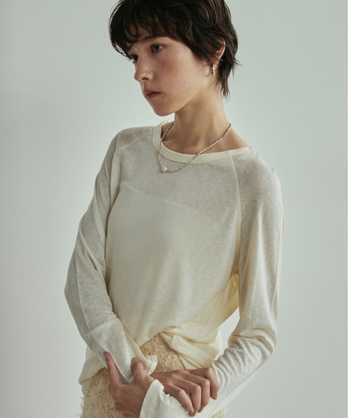 LOSCa（ロスカ）の「ラグランシアーロングT（Tシャツ/カットソー・レディース・チャコールグレー/グレー/ブラック/アイボリー・FREE）」の21枚目の写真