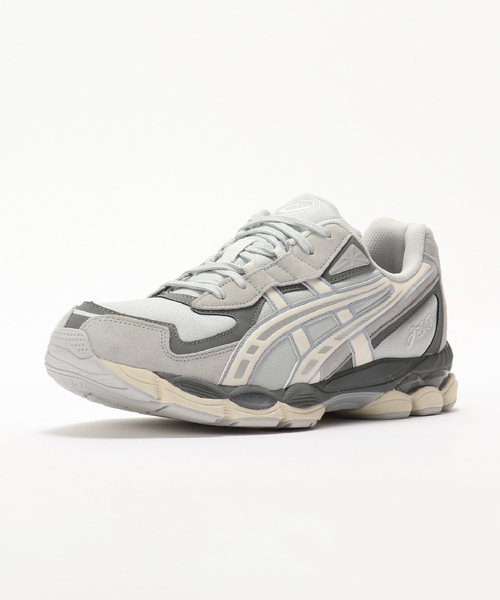 ASICS(アシックス)の「ASICS(アシックス) GEL-NYC 2055/020/021(スニーカー・メンズ・チャコールグレー/ライトグレー・29cm/28cm/27.5cm/27cm/26.5cm/26cm/25.5cm)」の3枚目の写真