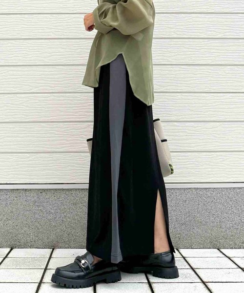 Q（キュー）の「ジョーゼットサイドラインスカート（スカート・レディース・テラコッタ/ブラック・MEDIUM）」の2枚目の写真