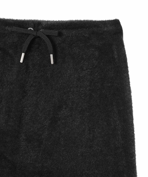 JORDAN BRAND(ジョーダンブランド)の「NIKE WMNS JORDAN AIR JORDAN MINI SKIRT HQ9179-010(スカート・レディース・ブラック・LARGE/MEDIUM)」の3枚目の写真