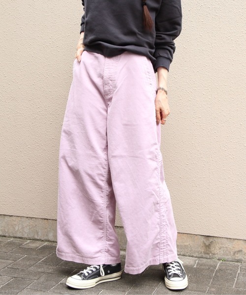 MEYAME（メヤメ）の「MEYAME/メヤメ　コーデュロイサイドラインワイドパンツ　CORDUROY SIDE LINE WODE PANTS（その他パンツ・レディース・グリーン/ピンク・1/0）」の9枚目の写真