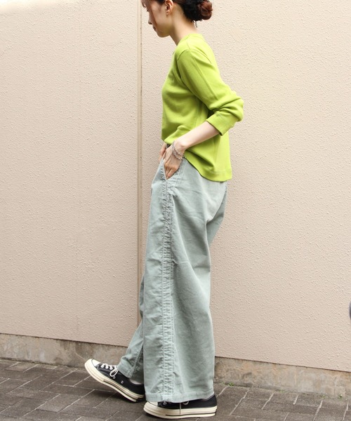 MEYAME（メヤメ）の「MEYAME/メヤメ　コーデュロイサイドラインワイドパンツ　CORDUROY SIDE LINE WODE PANTS（その他パンツ・レディース・グリーン/ピンク・1/0）」の6枚目の写真