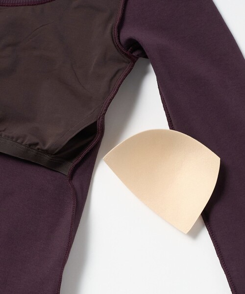 LOEFF（ロエフ）の「＜LOEFF＞コットンテレコ ラウンドネック カットソー（Tシャツ/カットソー・レディース・ワイン/ブラック・FREE）」の4枚目の写真