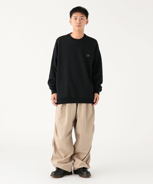 【別注】FRED PERRY × BEAMS / エンブロイダリー クルーネック 別注】FRED PERRY / エンブロイダリー クルーネック スウェット