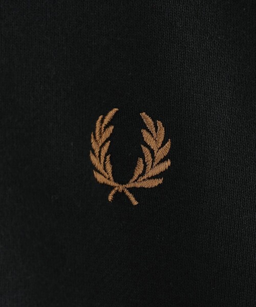 FRED PERRY（フレッドペリー）の「FRED PERRY / エンブロイダリー クルーネック スウェット（スウェット・メンズ・レッド系その他7/オリーブ/ブラック・SMALL/MEDIUM/LARGE/X-LARGE）」の19枚目の写真