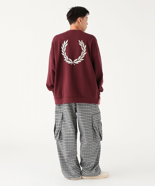 【別注】FRED PERRY × BEAMS / エンブロイダリー クルーネック 別注】FRED PERRY / エンブロイダリー クルーネック スウェット
