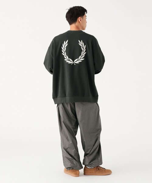 別注】FRED PERRY / エンブロイダリー クルーネック スウェット