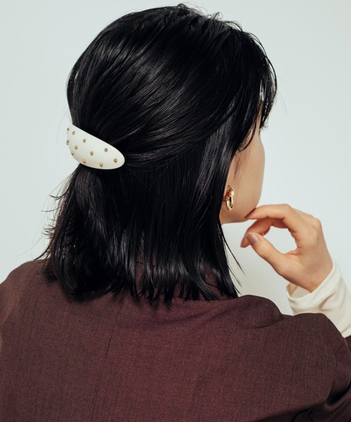 Shelly island（シェリーアイランド）の「ダエンボリュームワイドヘアクリップ（バレッタ/ヘアクリップ・レディース・ホワイト/ブラック/ブラウン・FREE）」の11枚目の写真