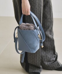 バケツ型バッグ 巾着バッグ」に該当するショルダーバッグ