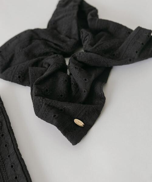 SMELLY(スメリー)の「コットンレーススクエアシュシュ(ヘアゴム・レディース・ブラック・-)」の8枚目の写真