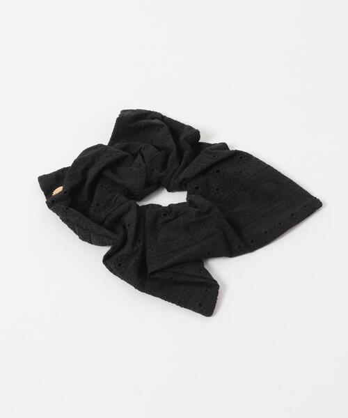 SMELLY(スメリー)の「コットンレーススクエアシュシュ(ヘアゴム・レディース・ブラック・-)」の3枚目の写真