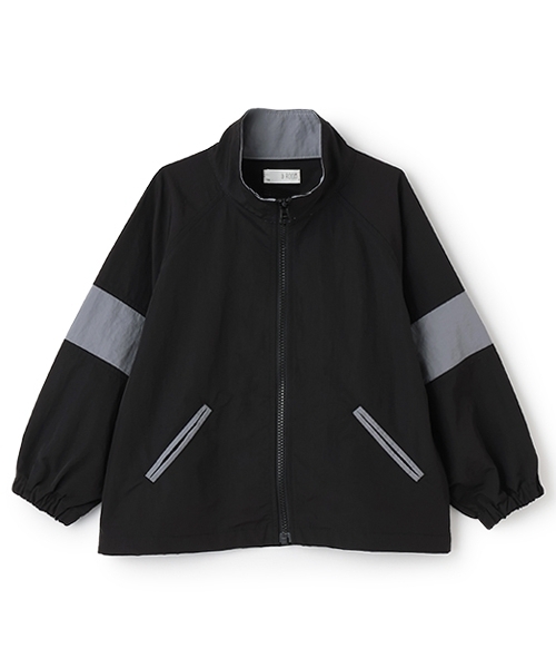 b・ROOM（ビールーム）の「ビッグシルエットバイカラーウィンドブレーカー（ブルゾン・キッズ・ブラック/モスグリーン/グレイッシュベージュ・100cm/120cm/110cm/150cm/130cm/140cm）」の5枚目の写真