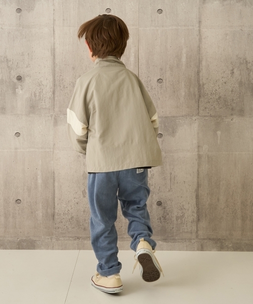 b・ROOM（ビールーム）の「ビッグシルエットバイカラーウィンドブレーカー（ブルゾン・キッズ・ブラック/モスグリーン/グレイッシュベージュ・100cm/120cm/110cm/150cm/130cm/140cm）」の18枚目の写真