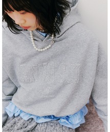 LILY BROWN（リリーブラウン）の「【LILY BROWN ×ANNA SUI】ロゴフーディー（パーカー・レディース）」