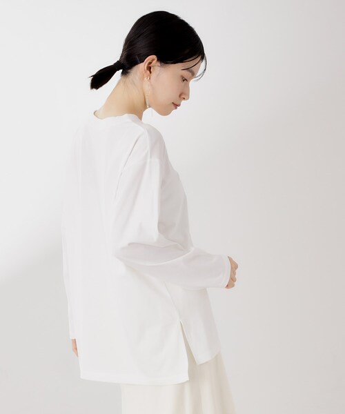 THE SHOP TK (ザ ショップ ティーケー )の「ロゴアソート長袖Tシャツ【アンチピリング/UVカット/洗濯機OK】(Tシャツ/カットソー・レディース・アイボリー系/ブラック系/スミクロ/アイボリー・13/12)」の16枚目の写真