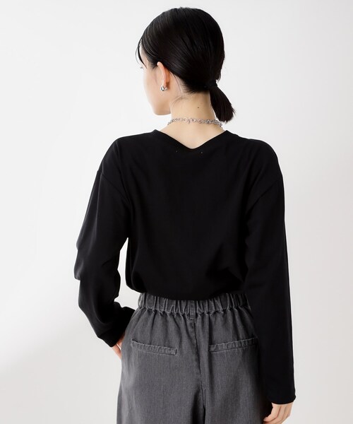 THE SHOP TK (ザ ショップ ティーケー )の「ロゴアソート長袖Tシャツ【アンチピリング/UVカット/洗濯機OK】(Tシャツ/カットソー・レディース・アイボリー系/ブラック系/スミクロ/アイボリー・13/12)」の8枚目の写真