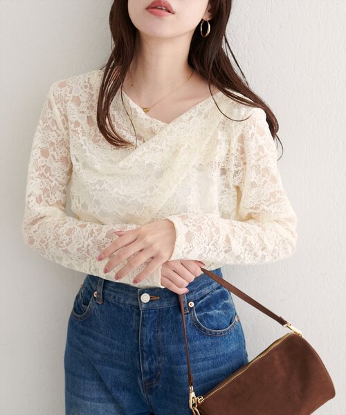 natural couture（ナチュラルクチュール）の「ドレープレースプルオーバー（Tシャツ/カットソー・レディース・アイボリー/ブラック・FREE）」の2枚目の写真