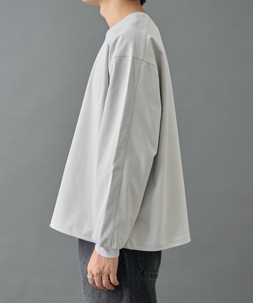 COLONY 2139（コロニートゥーワンスリーナイン）の「グリッドストレッチプルオーバー（Tシャツ/カットソー・メンズ・チャコールグレー/ブラック/ライトグレー・MEDIUM/LARGE）」の9枚目の写真