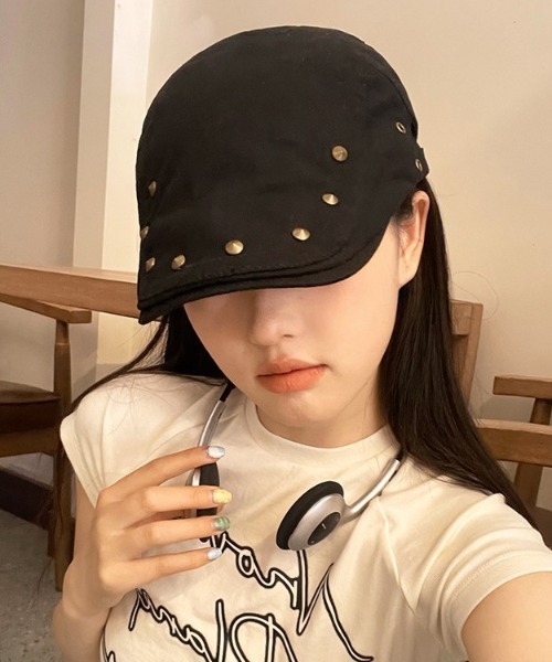 lilful（リルフル）の「アクセントスタッズ ハンチング帽 小顔効果（ハンチング/ベレー帽・レディース・ブラック・F）」の16枚目の写真