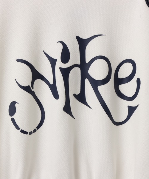 NIKE(ナイキ)の「NIKE AS W NSW OS FLC CROP PO HDY GC / ナイキ ウィメンズ NSW OS クロップ フリース プルオーバー L/S フーディ 【SP】(パーカー・レディース・ホワイト/ネイビー・S/L/M)」の5枚目の写真