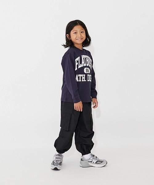 GLAZOS(グラソス)の「【SKIT0LY】【プチプラ】フロントカレッジロゴ長袖Tシャツ(Tシャツ/カットソー・キッズ・イエロー/ブラック/ブルー/ブラウン/ホワイト/グリーン/ネイビー/オレンジ・130cm/110cm/100cm/140cm/120cm)」の14枚目の写真