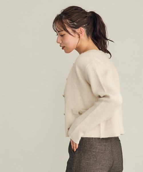 12Twelve Agenda(トゥエルブ アジェンダ)の「ラクーン混袖口配色ニットジャケット(カーディガン/ボレロ・レディース・ネイビー/ピンク/アイボリー・M)」の10枚目の写真
