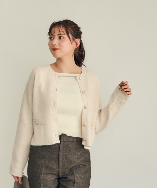 12Twelve Agenda(トゥエルブ アジェンダ)の「ラクーン混袖口配色ニットジャケット(カーディガン/ボレロ・レディース・ネイビー/ピンク/アイボリー・M)」の5枚目の写真