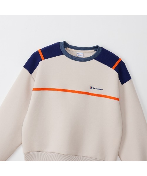 Champion(チャンピオン)の「チャンピオン CREW NECK SWEATSHIRT_(スウェット・レディース・ホワイト/ネイビー・M/L)」の7枚目の写真